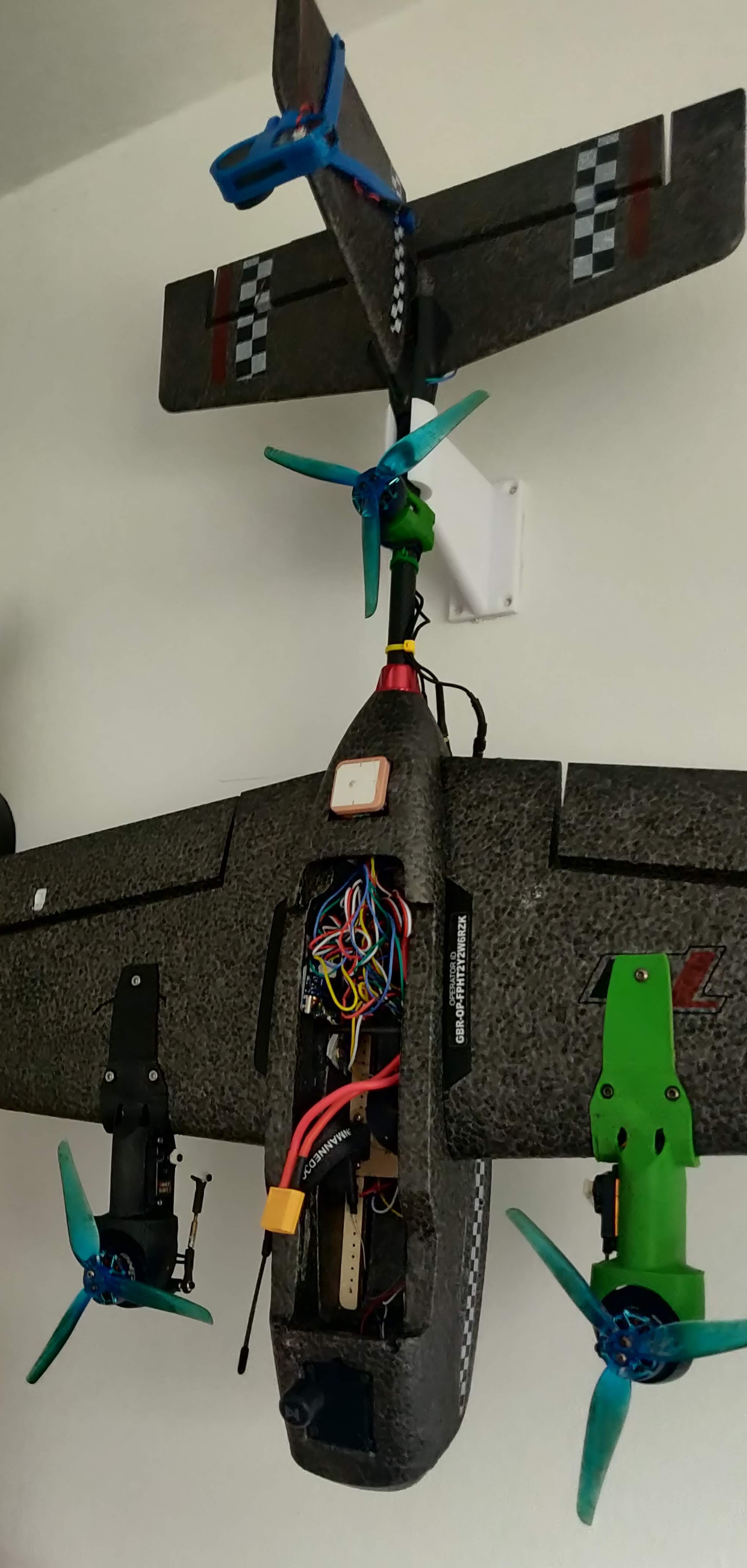 Fixed-wing EVTOL